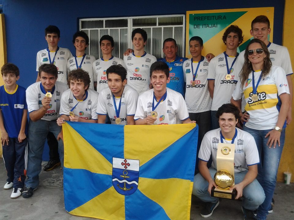 Campeõs_brasileiros_de_handebol_juvenil_2013.jpg