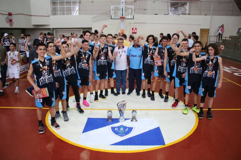 CSJ conquista vice-campeonato estadual de basquete